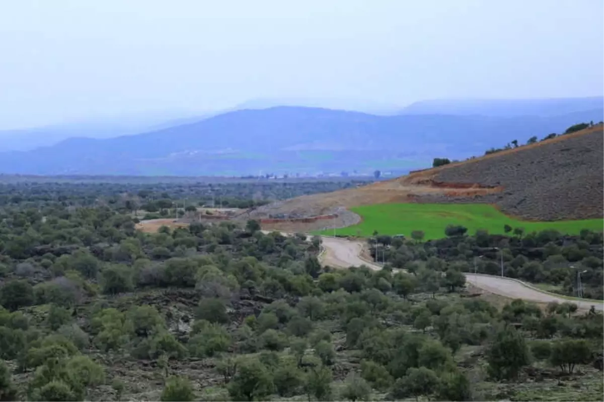 TSK Afrin\'deki Terör Hedeflerini Vurdu