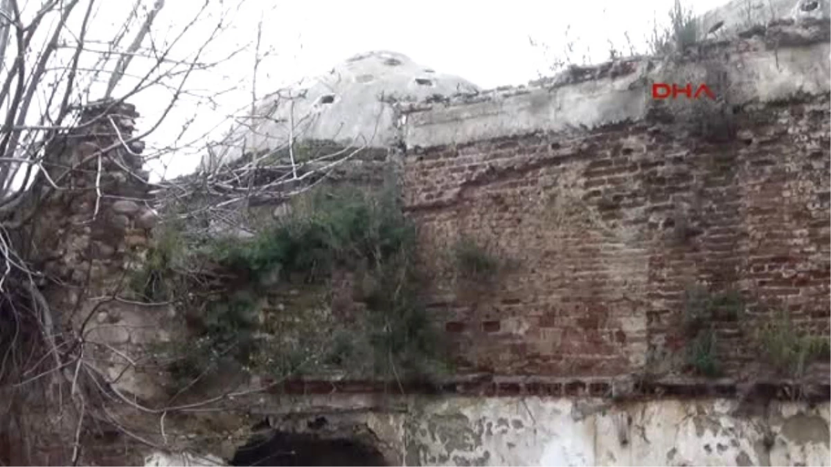 Çanakkale Koruma Altındaki Tarihi Hamam Yıkılmak Üzere