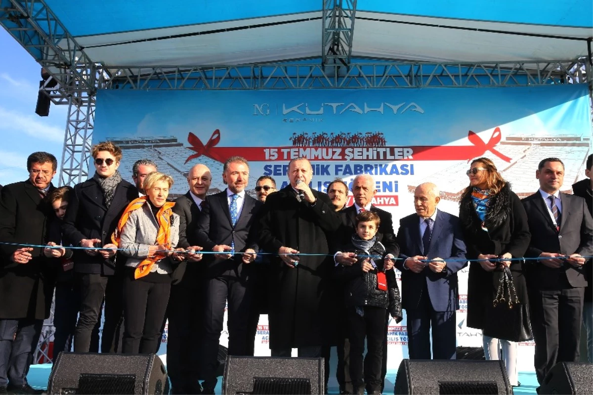Cumhurbaşkanı Erdoğan, 15 Temmuz Şehitleri Seramik Fabrikası\'nı Üretime Açtı