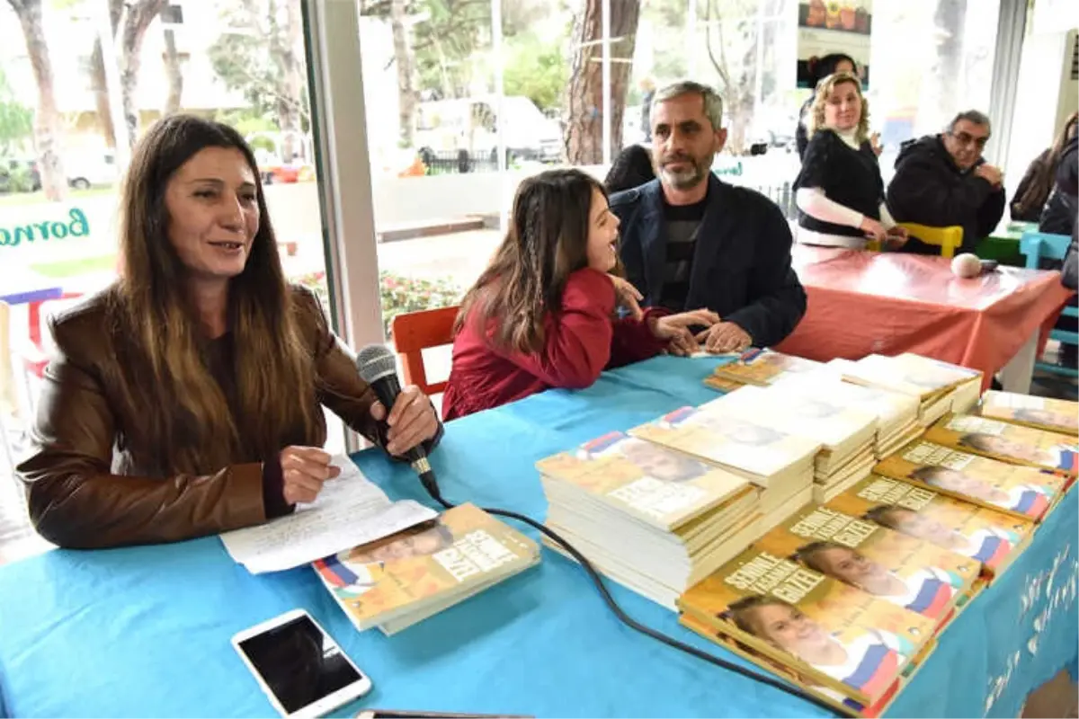 Down Sendromlu Kızı İçin Kitap Yazdı