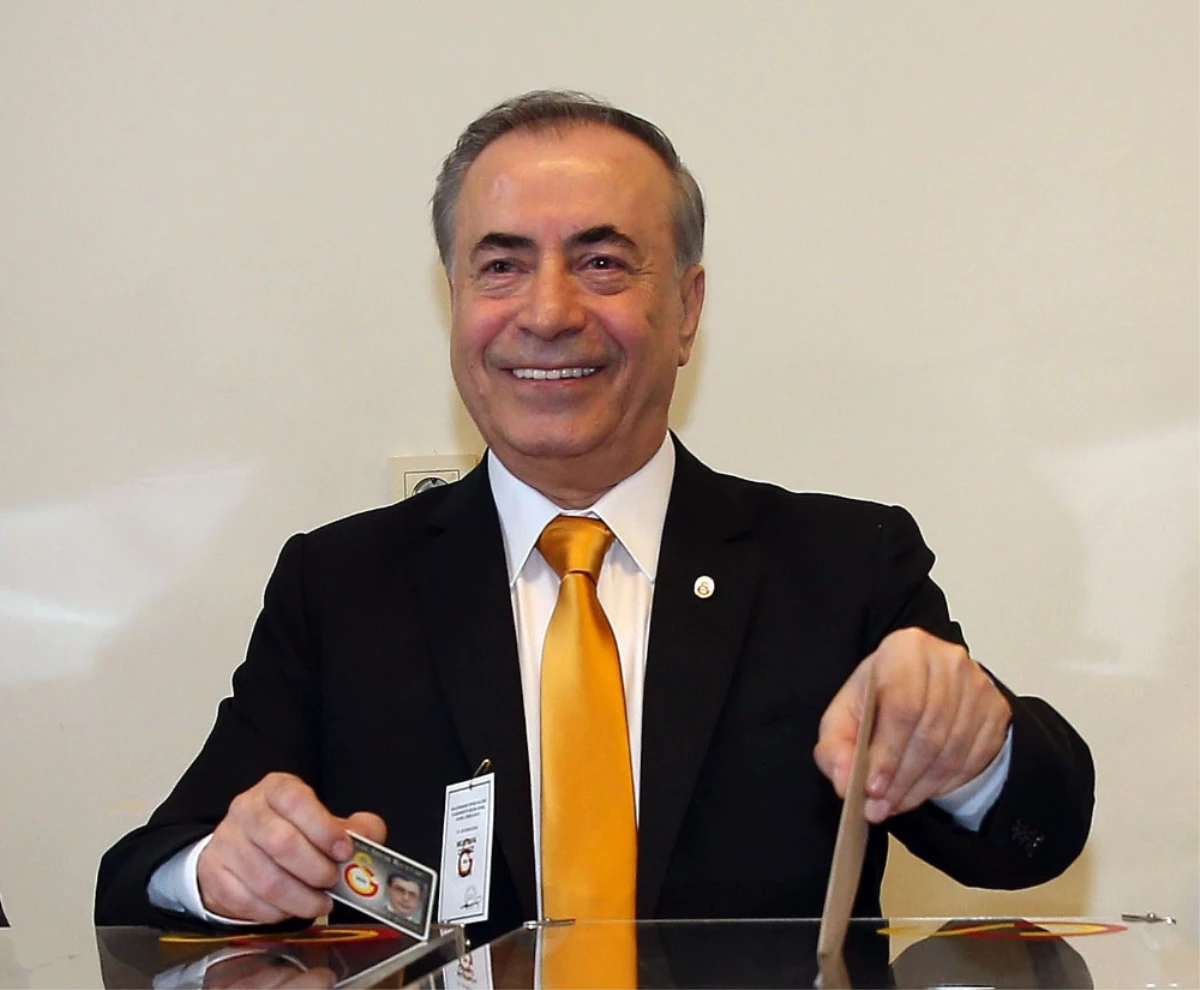 Galatasaray\'da Başkan Değişti