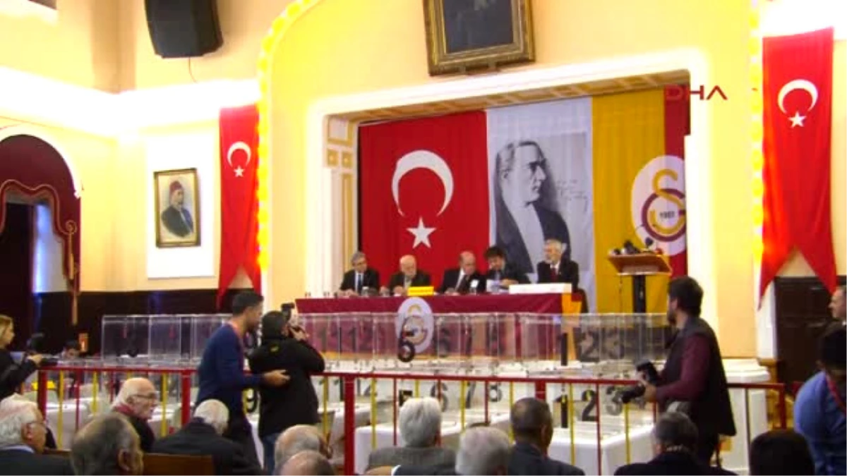 Galatasaray\'ın Olağanüstü Seçim Genel Kurul Toplantısı Başladı