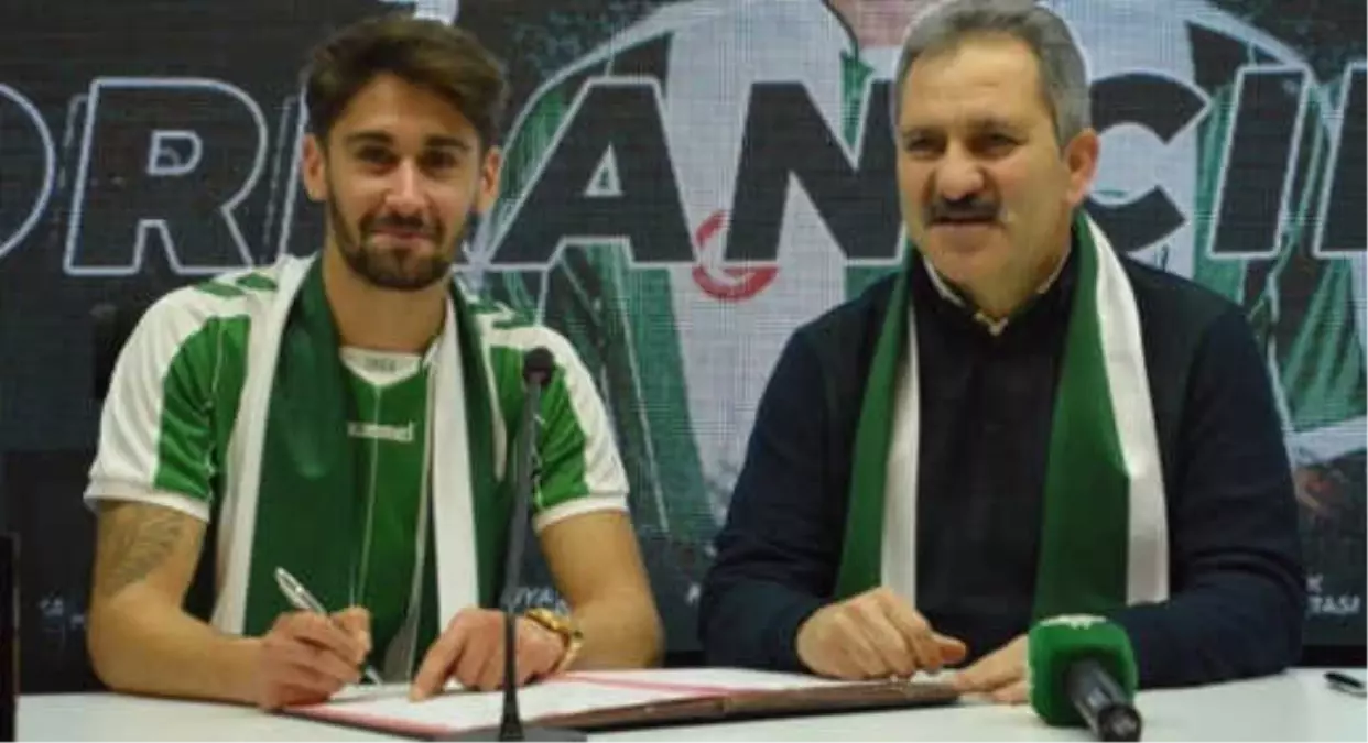 Orkan Çınar Atiker Konyaspor\'la İmzaladı