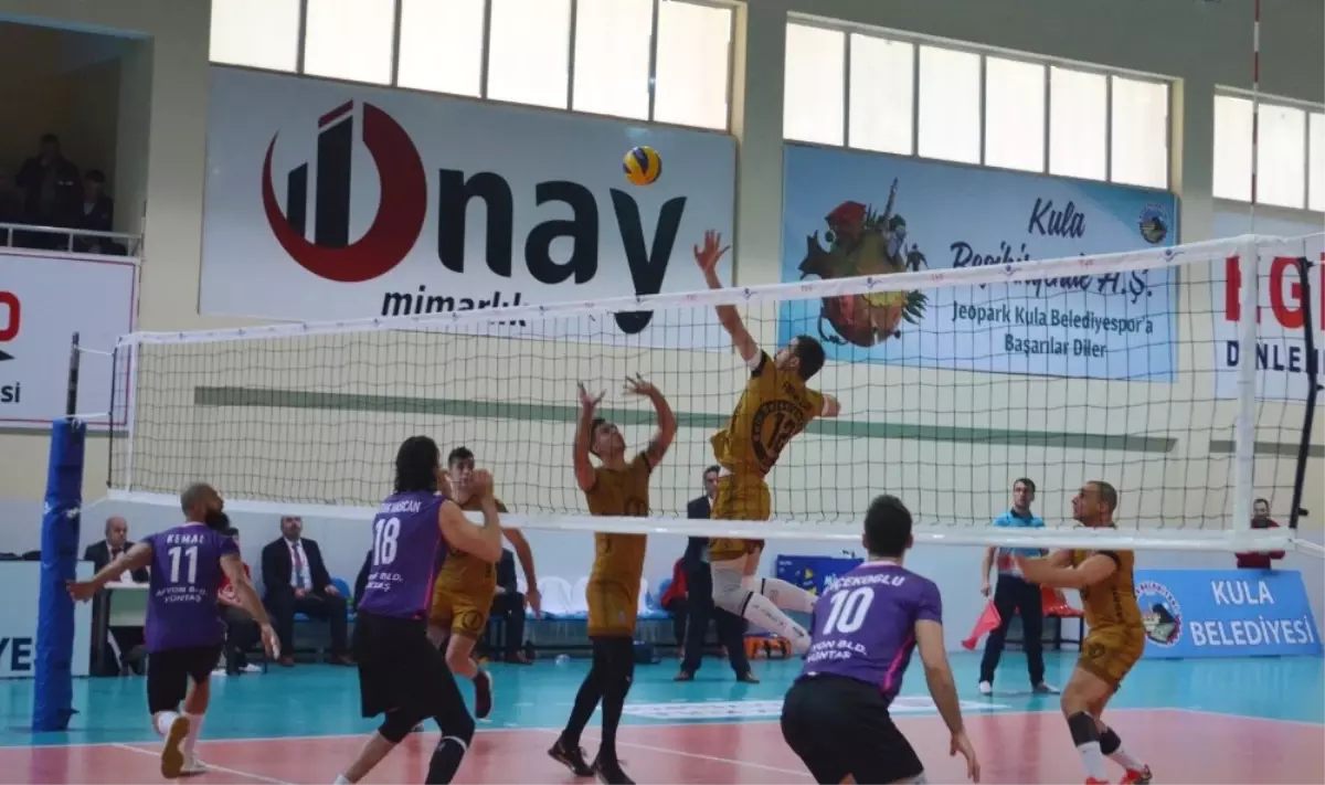 Voleybol Efeler Ligi: Jeopark Kula Belediyespor: 3 - Afyon Belediye Yüntaş: 0