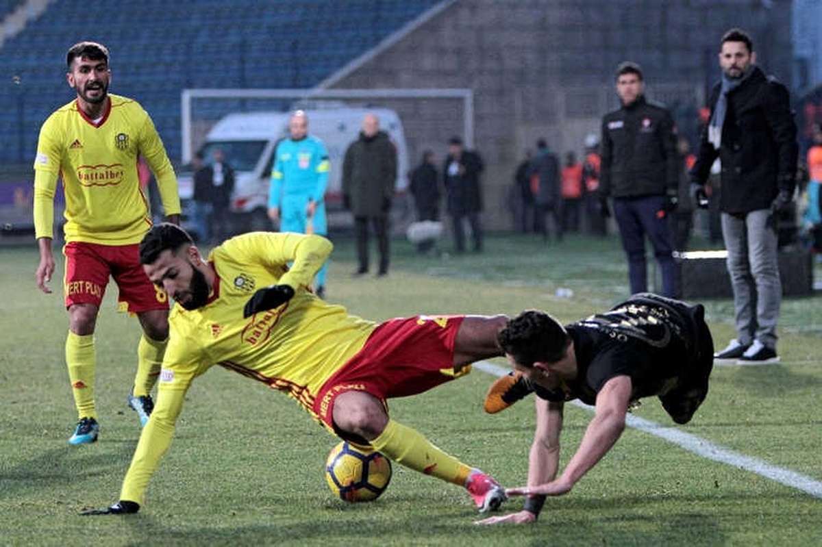 Evkur Yeni Malatyaspor Kaçan Galibiyete Üzülüyor