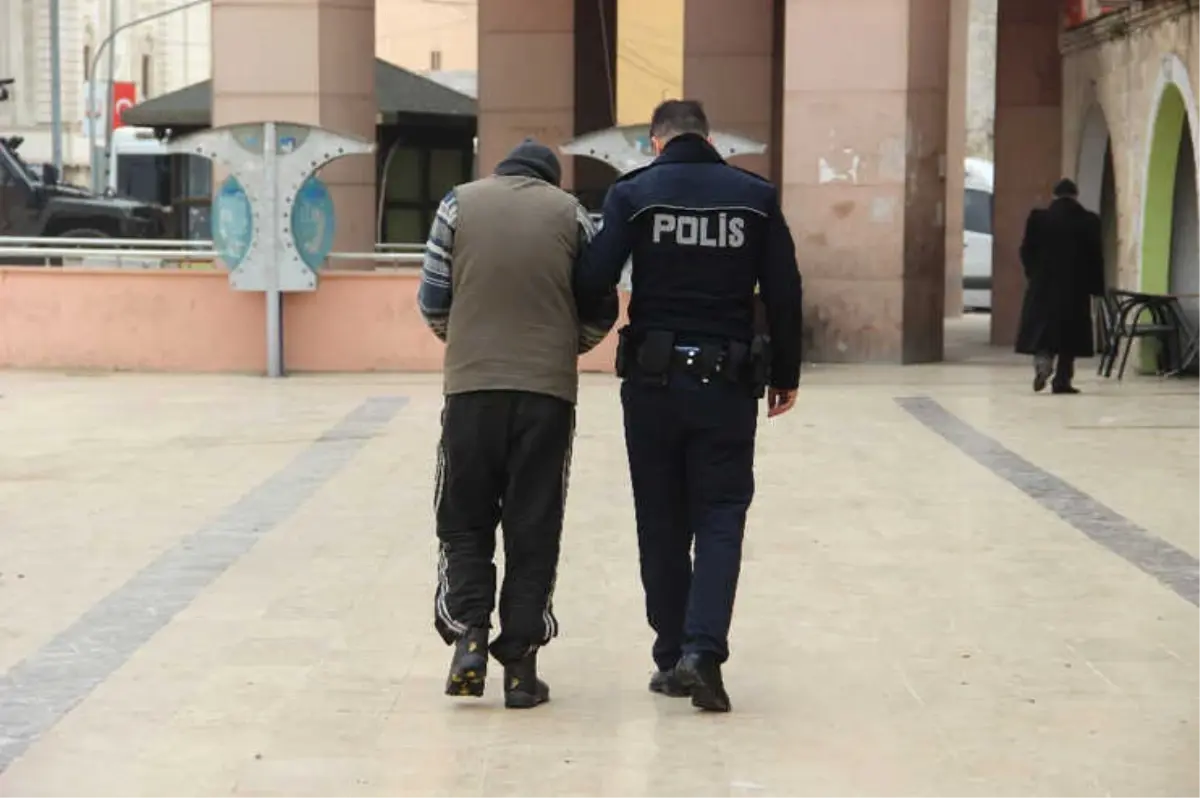 Polis Memurundan Örnek Davranış