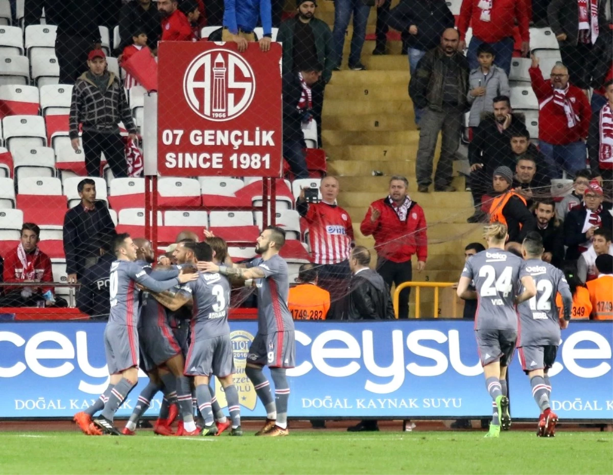 Süper Lig: Antalyaspor: 1 - Beşiktaş: 2 (Maç Sonucu)