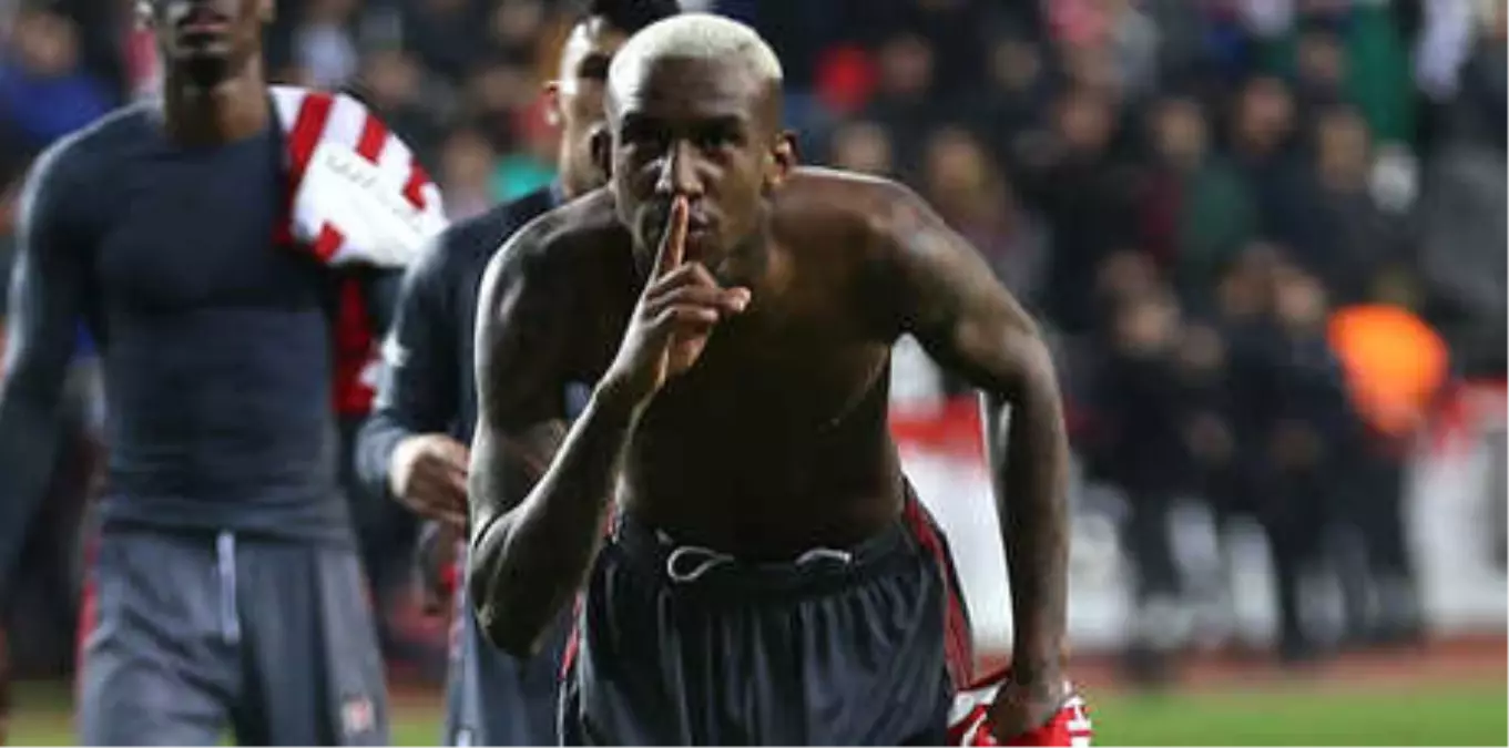 Talisca\'dan Sakatlık Açıklaması!