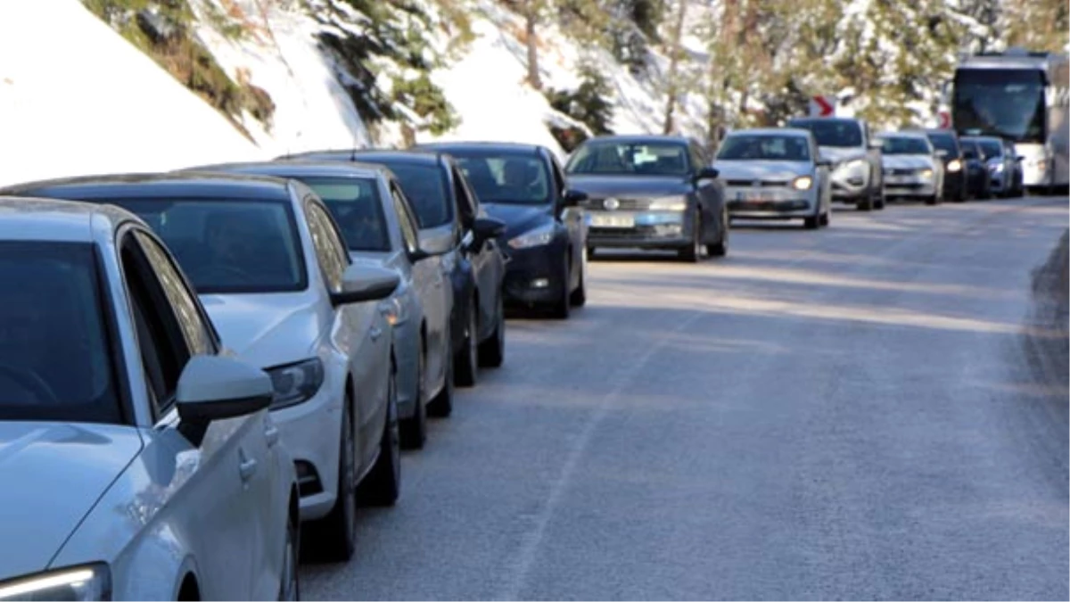 Uludağ ve Abant Sömestrda Tatilcilerin Akınına Uğradı