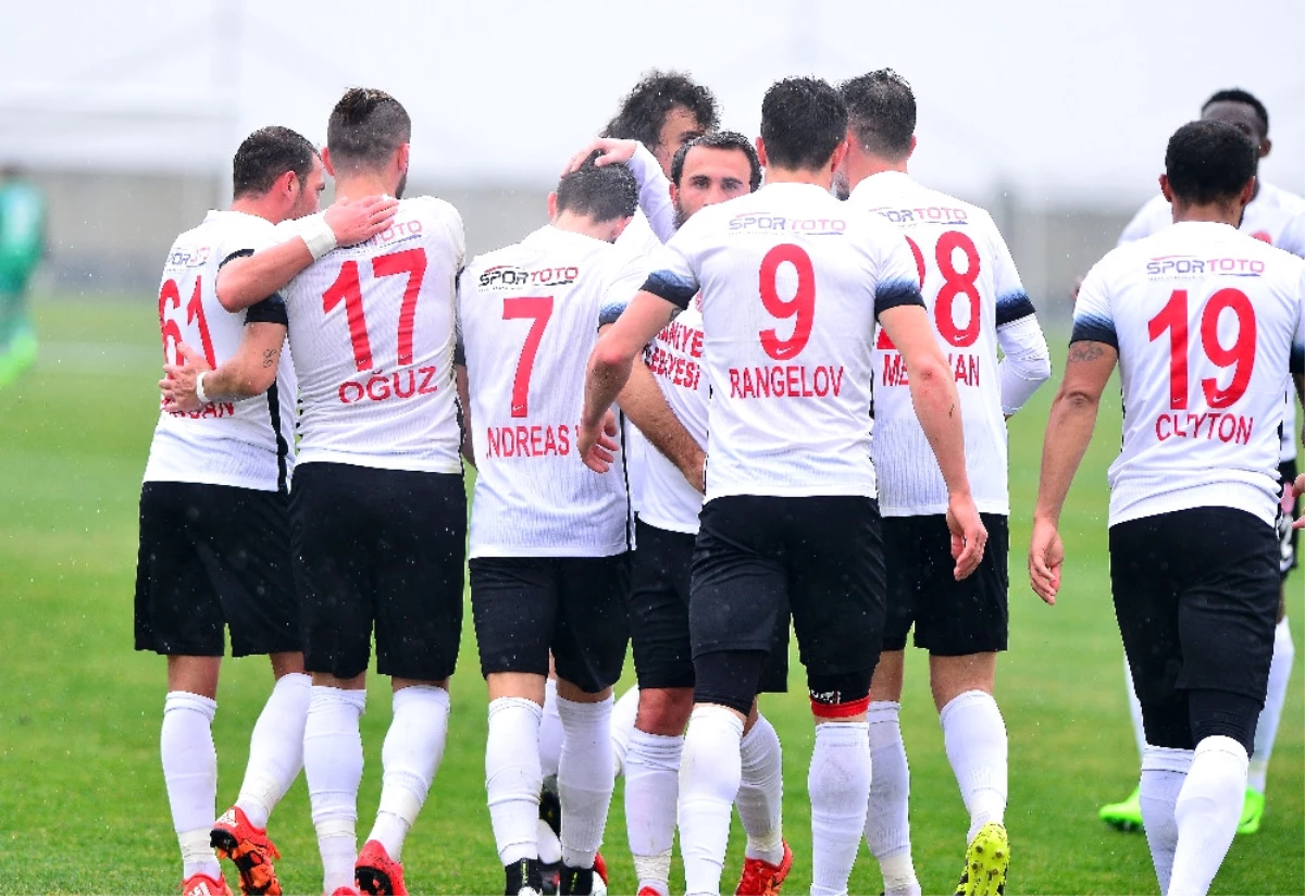 Ümraniyespor Gol Oldu Yağdı