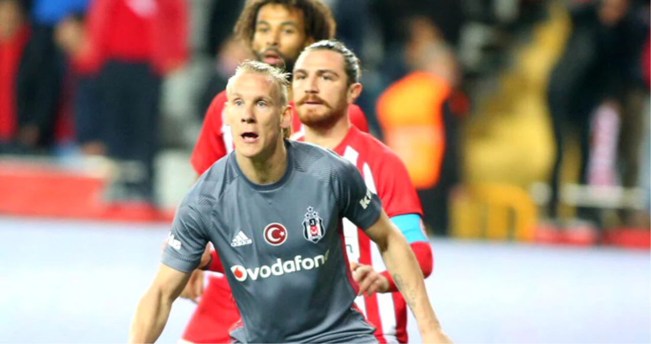 Beşiktaşlı Domagoj Vida İlk Lig Maçına Çıktı
