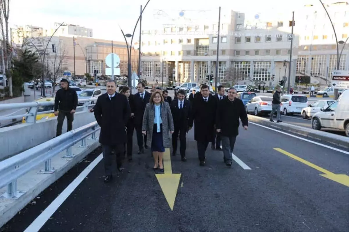 Yıkılıp Yeniden Yapılan Kemal Köker Köprüsü, Yeni İsmiyle Trafiğe Açıldı