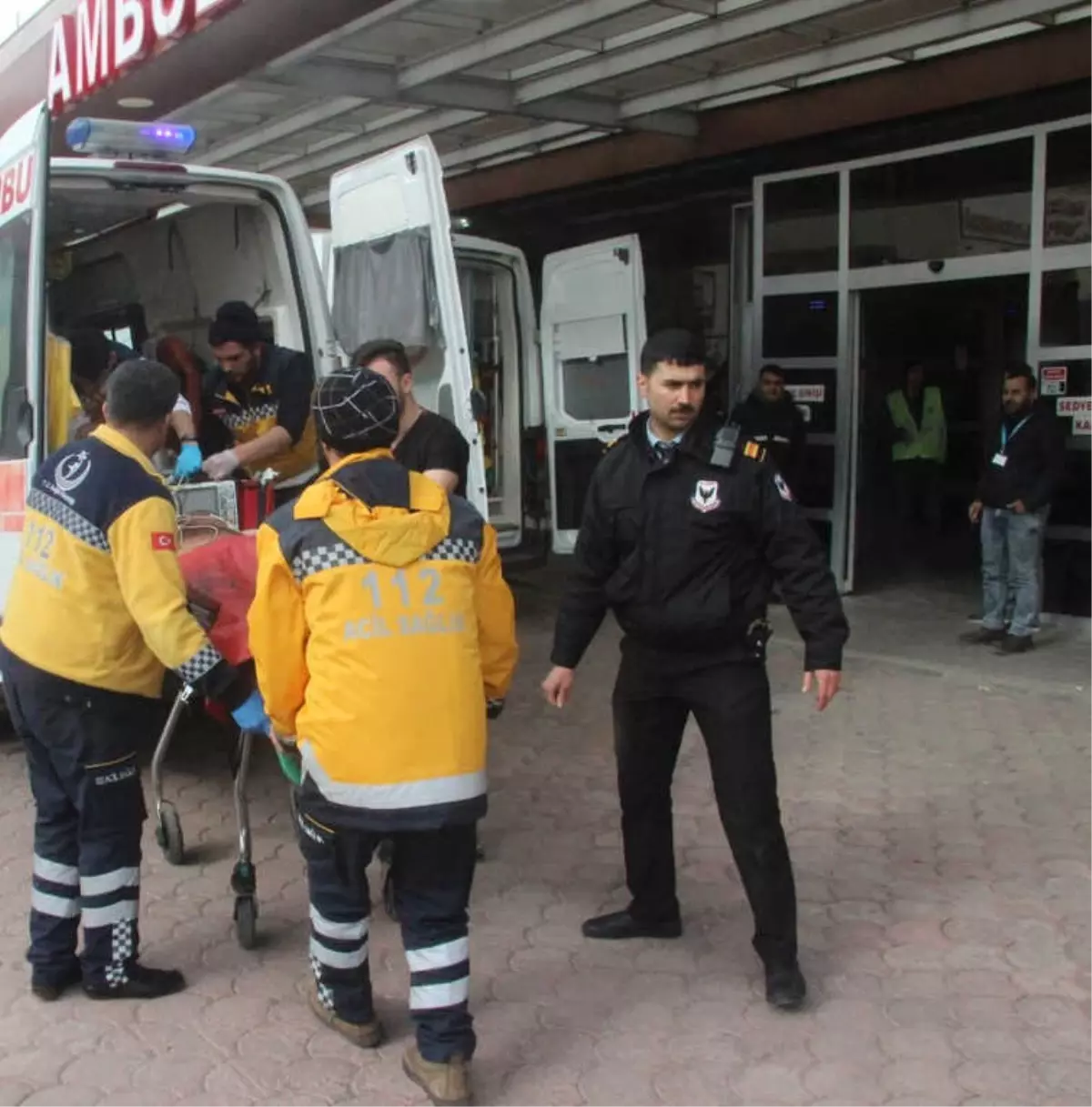 Afrın\'de Çatışmada Yaralanan ve Kilis\'e Getirilen 2 Öso Askeri Hayatını Kayetti