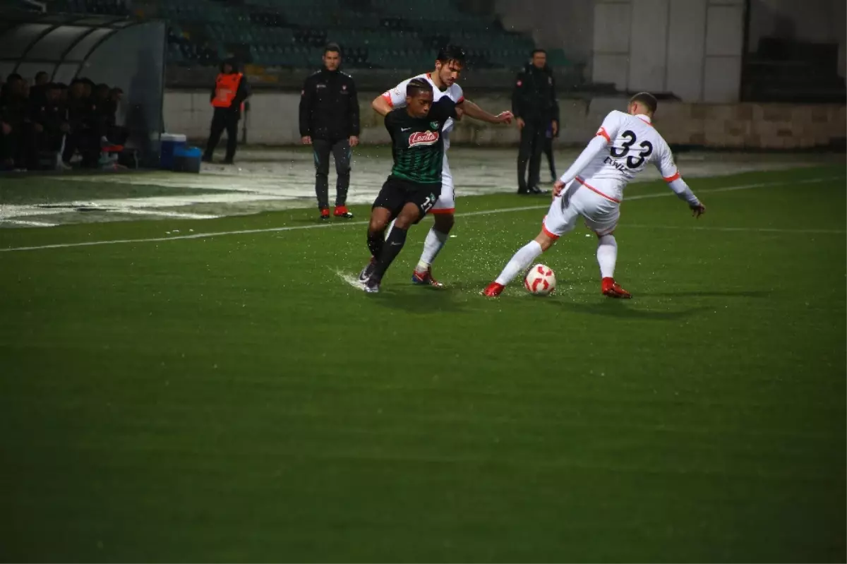 Denizlispor Evinde Kazandı