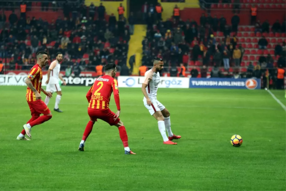 Galatasaray\'dan 2 Gol Var