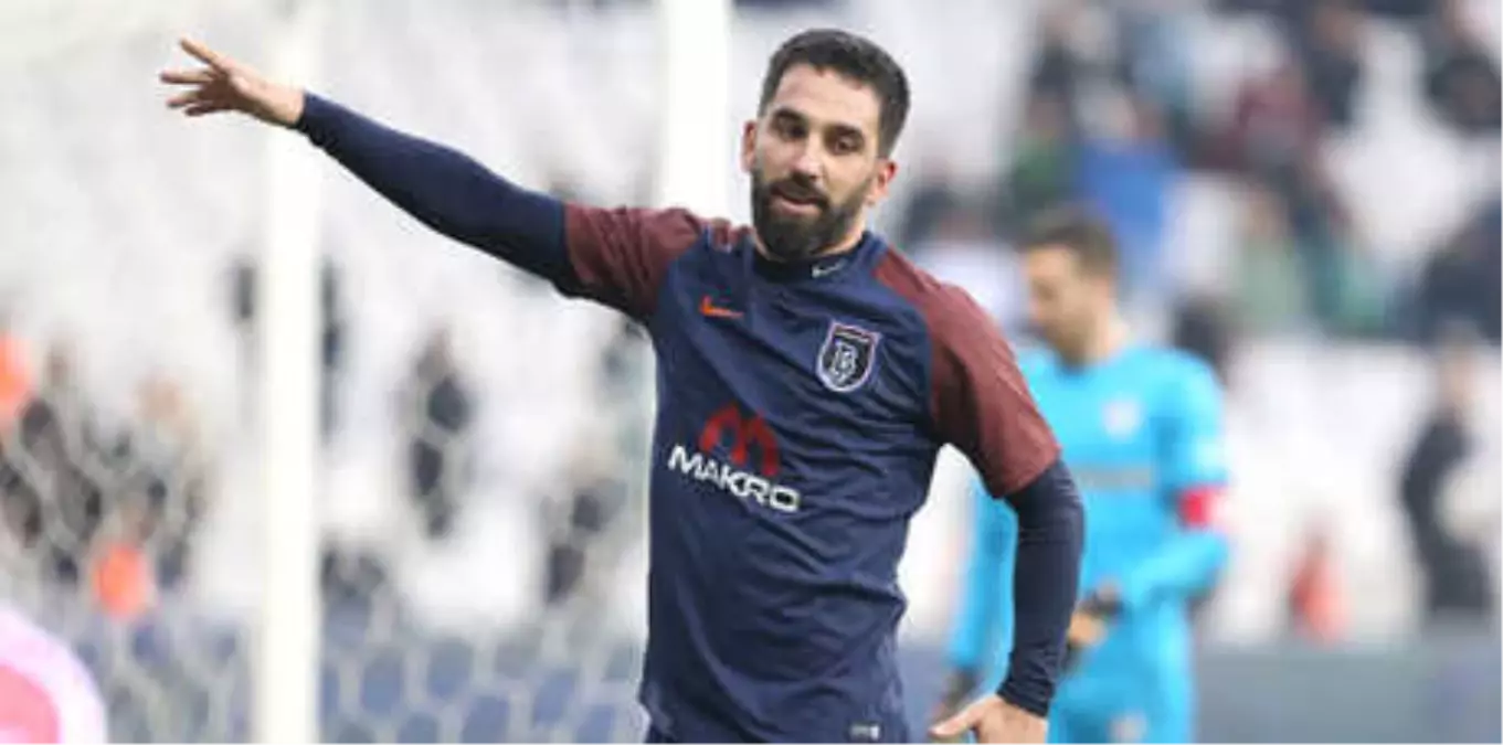 Galatasaray Taraftarından Arda Turan\'a Yeni Pankart