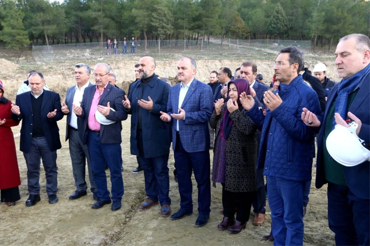 Pamukkale Aktepe Kültür Merkezi\'nin Temeli Atıldı