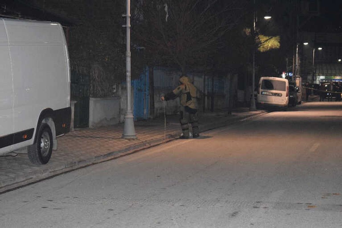Şüpheli Poşet Polisi Alarma Geçirdi