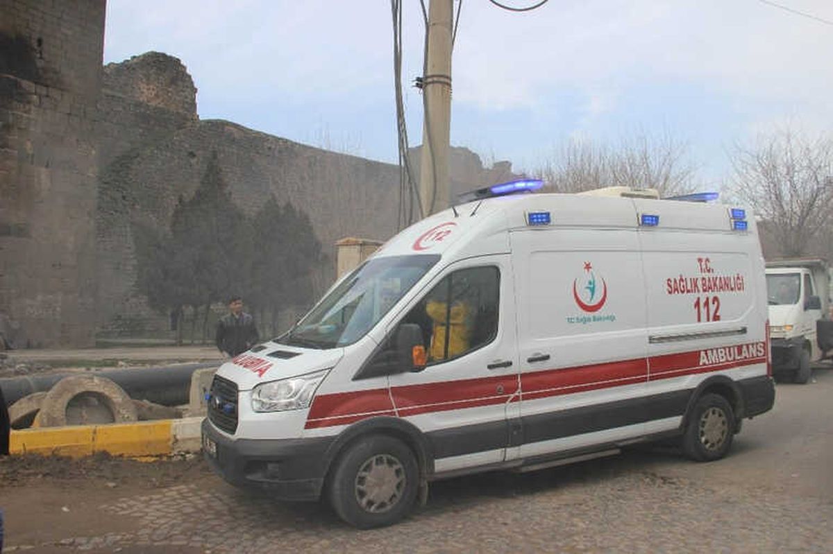 Surlardan Düşen Genç Ağır Yaralandı