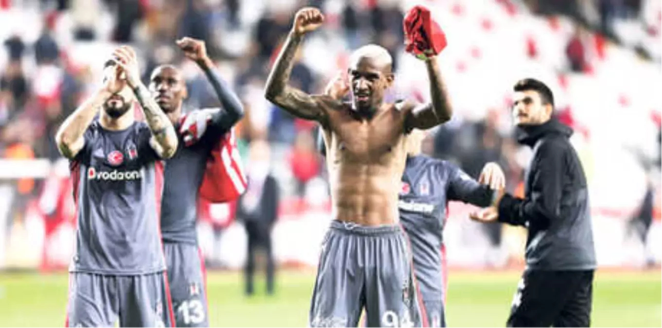 Talisca, UEFA\'dan Övgü Aldı