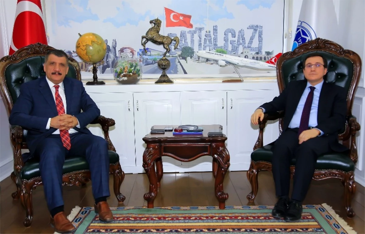 Başkan Gürkan\'dan Rektör Kızılay\'a Övgü