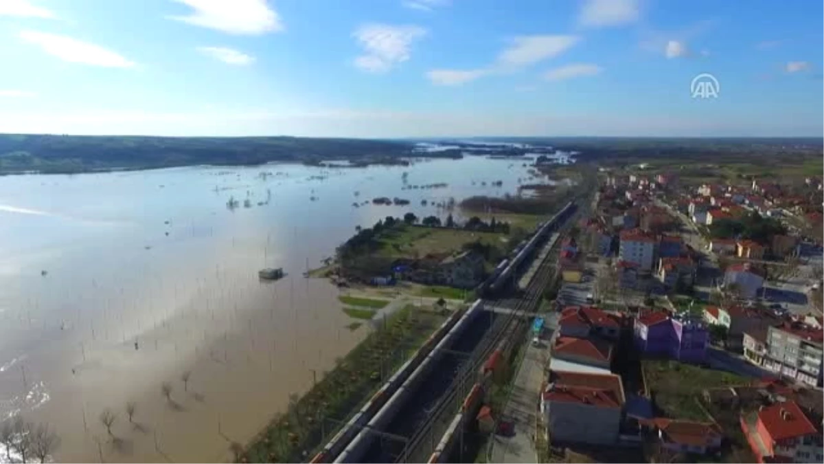 Ergene Nehri\'nin Debisi Yükseldi - Havadan Görüntüler
