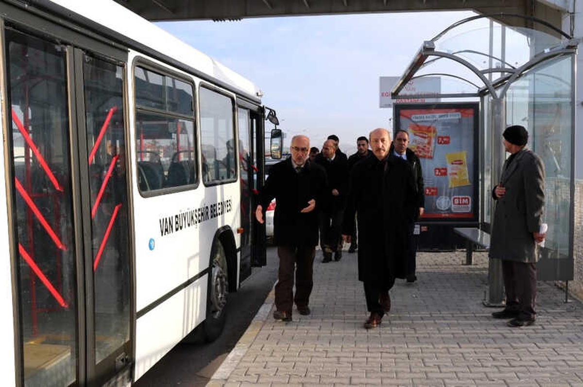 Genel Sekreter Yardımcısı Tamer, Yeni Yapılan Durakları İnceledi