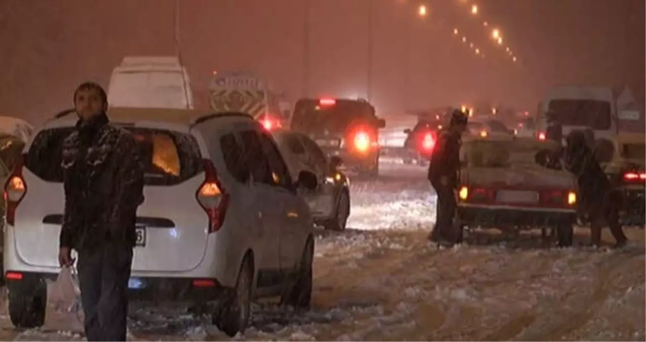 İstanbul\'da Hava Sıcaklığı Düşüyor, Beklenen Kar Yağışı Yarın Geliyor