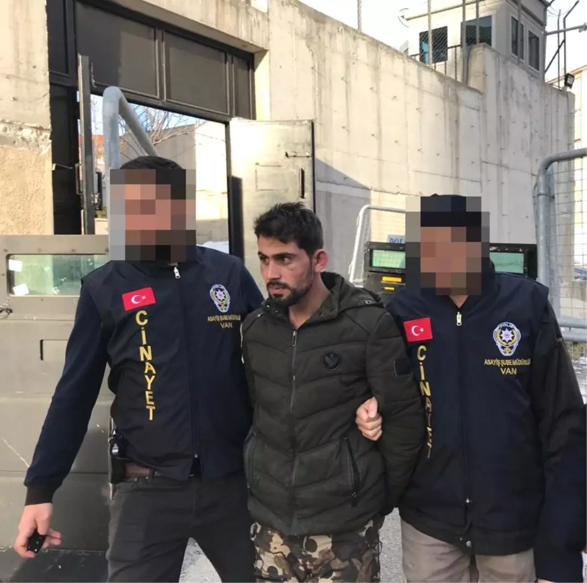 İstanbul\'da Öldürülen Afgan Kadının Katil Zanlısı Van\'da Yakalandı