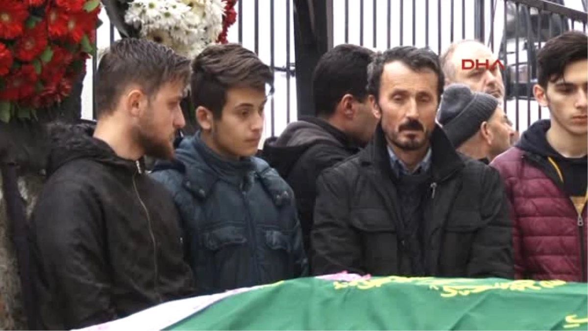İzmir Kazada Ölen İkiz Kardeşler Son Yolculuklarına Uğurlandı