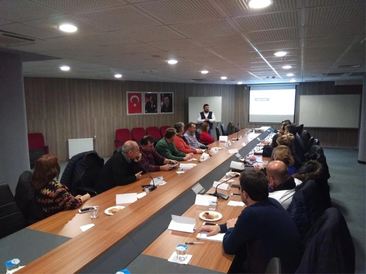 Karamürsel Belediyesi Birim Amirleri Eğitim Seminerine Katıldı