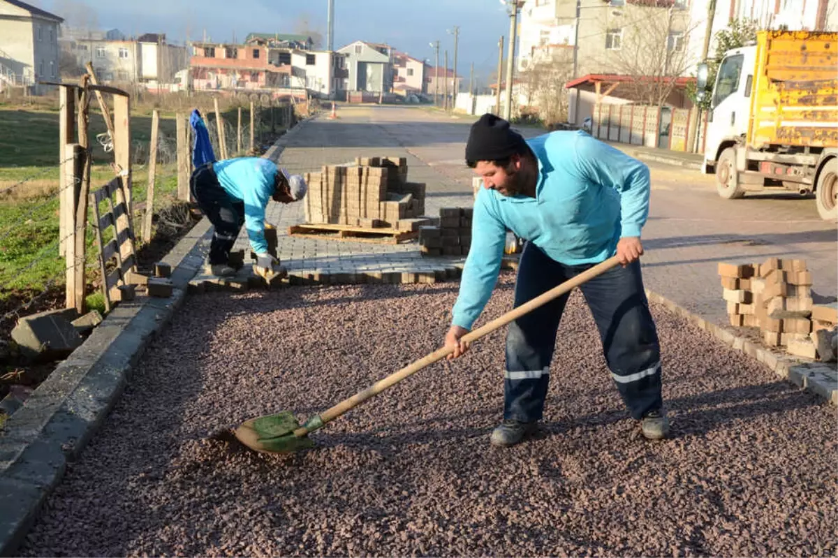 Kartepe\'de Parke Tamiratı Çalışmaları Sürüyor