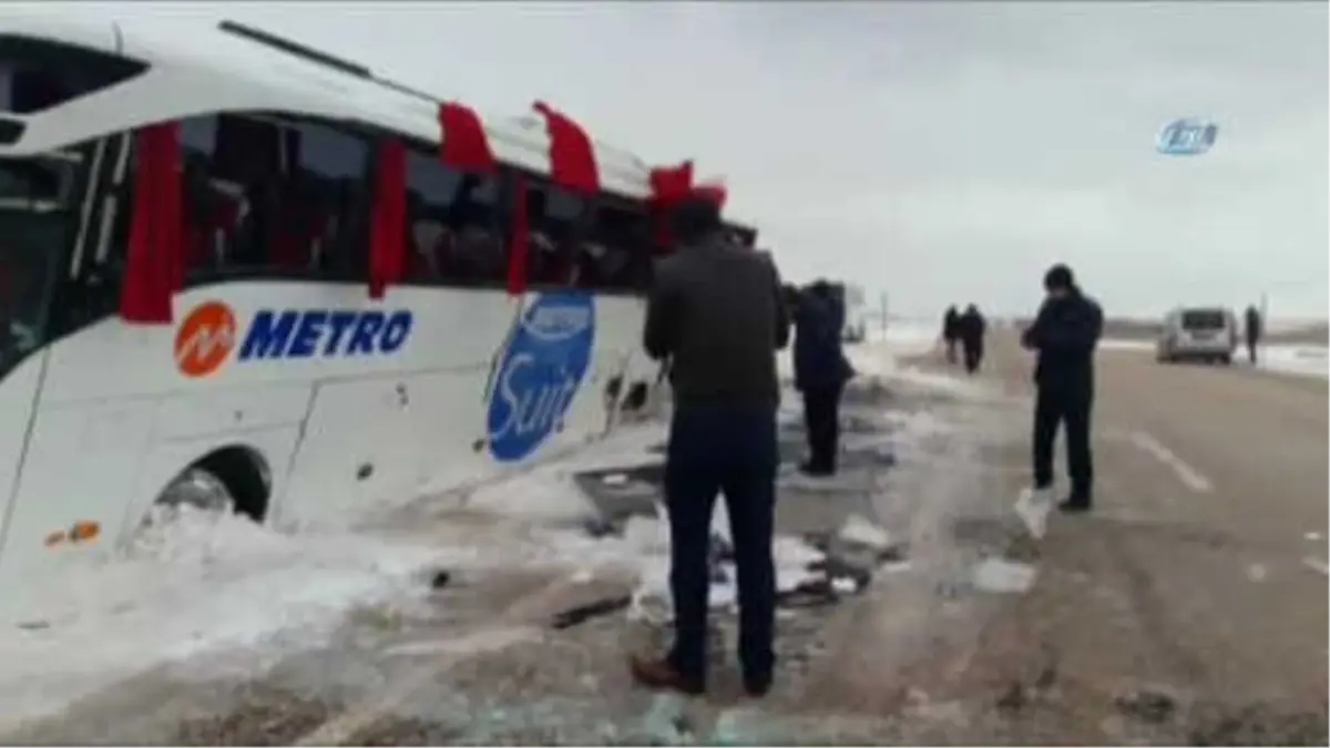 Kayseri-Malatya Karayolunda 3. Otobüs Kazası: 3 Yaralı