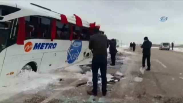 kayseri malatya karayolunda 3 otobus kazasi 3 yarali son dakika