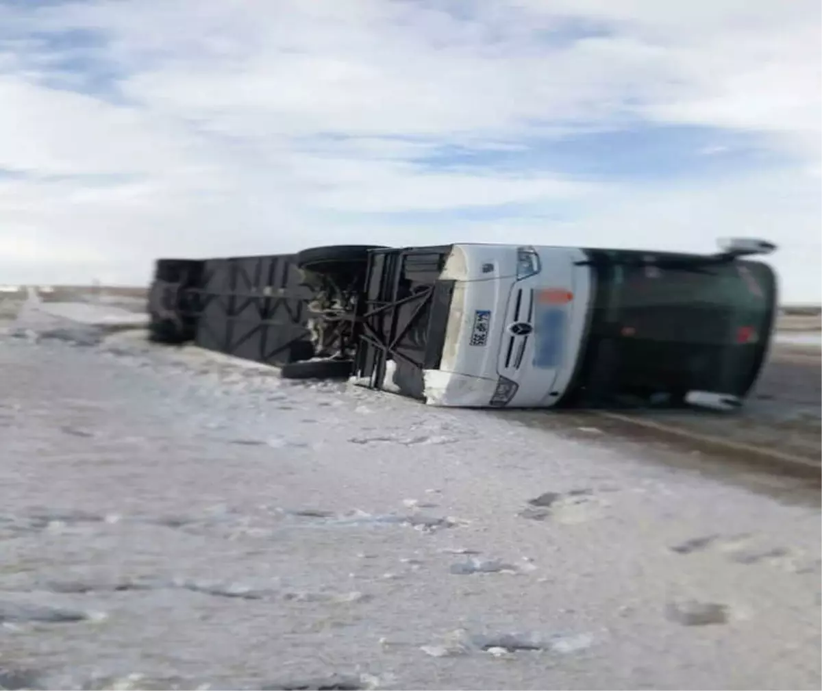 Kayseri - Malatya Karayolunda 3. Otobüs Kazası: 3 Yaralı