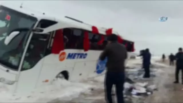 kayseri malatya karayolunda 3 otobus kazasi 3 yarali son dakika