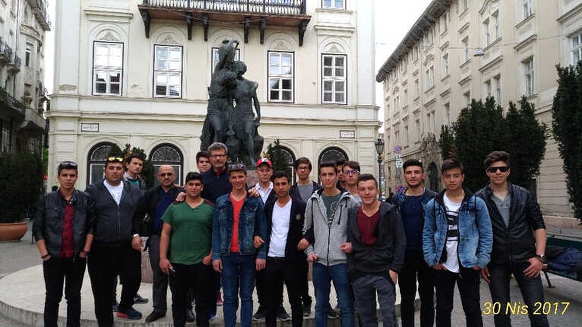 Mesleki ve Teknik Anadolu Lisesi Öğrencileri Avrupa\'da