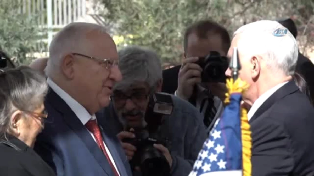 Pence, İsrail Cumhurbaşkanı Rivlin ile Bir Araya Geldi