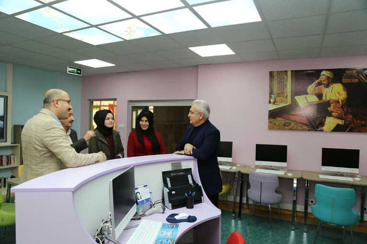 Başkan Başsoy\'dan Binali Yıldırım Kız Anadolu İmam Hatip Lisesi\'ne Ziyaret