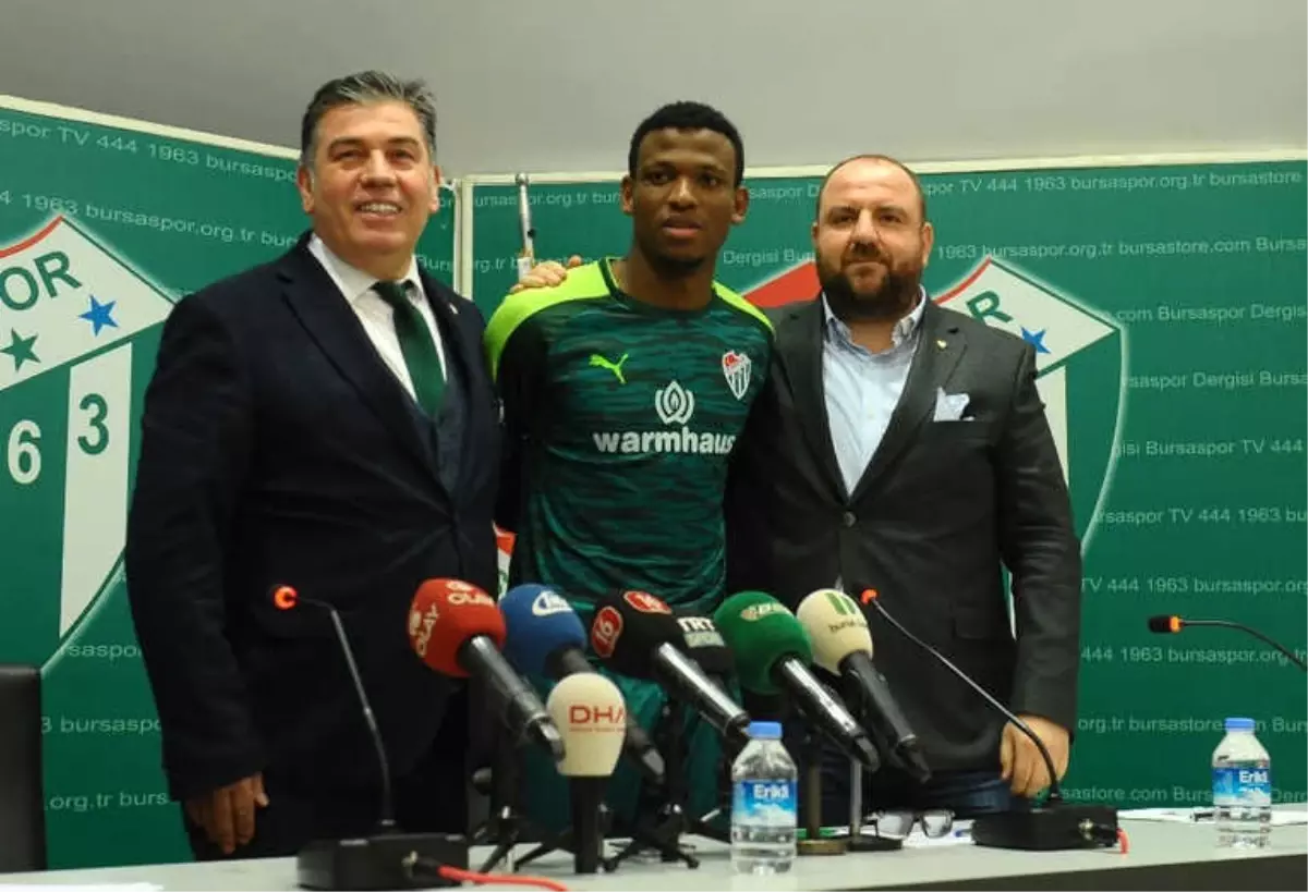 Bursaspor, Shehu ile Sözleşme İmzaladı