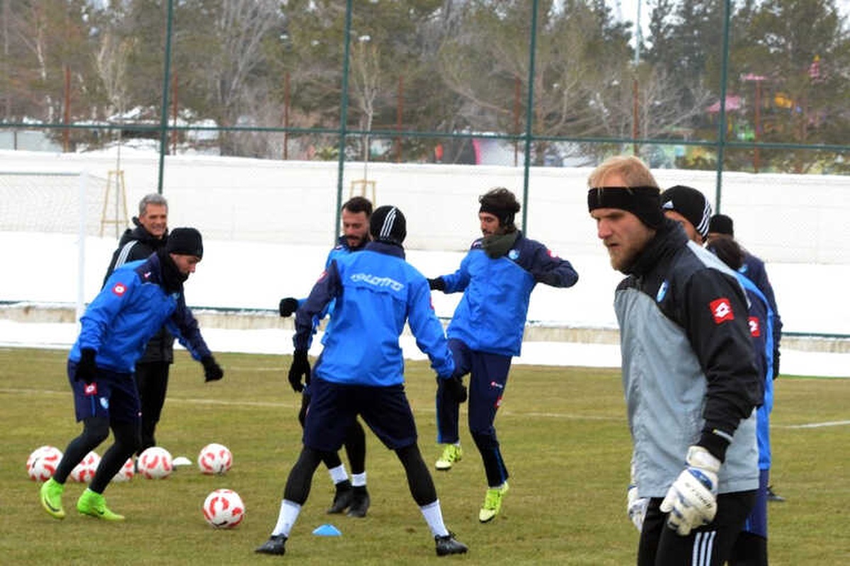 Büyükşehir Belediye Erzurumspor\'da Balıkesir Mesaisi