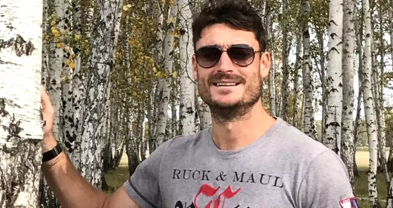 Eski Galatasaraylı Albert Riera, Futbola Veda Etti