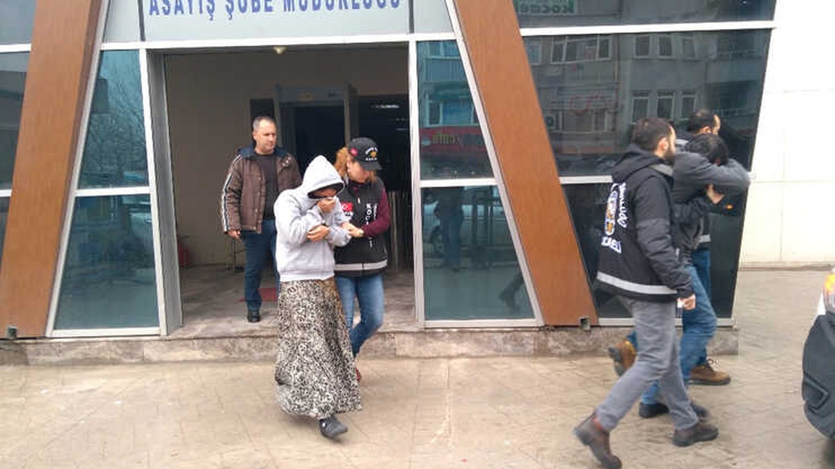Girdikleri İş Yerlerinden 35 Bin TL\'lik Lastik ve Jant Çaldılar