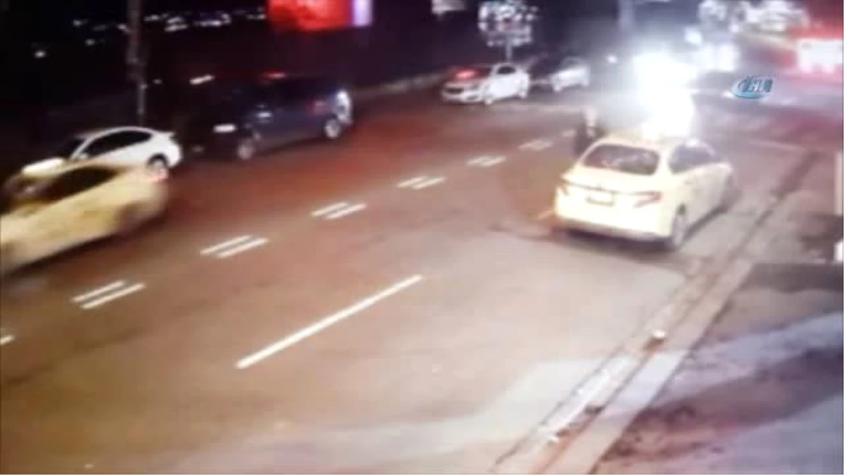 Ortaköy\'de Gece Kulübüne Silahla Saldırı Kamerada
