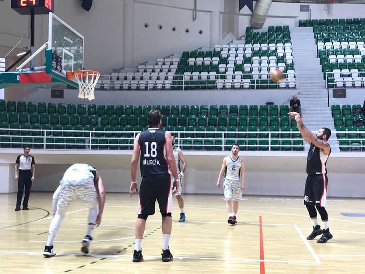 Tb2l; Bornova Belediye Spor: 81 Bilecik Belediye Spor: 67