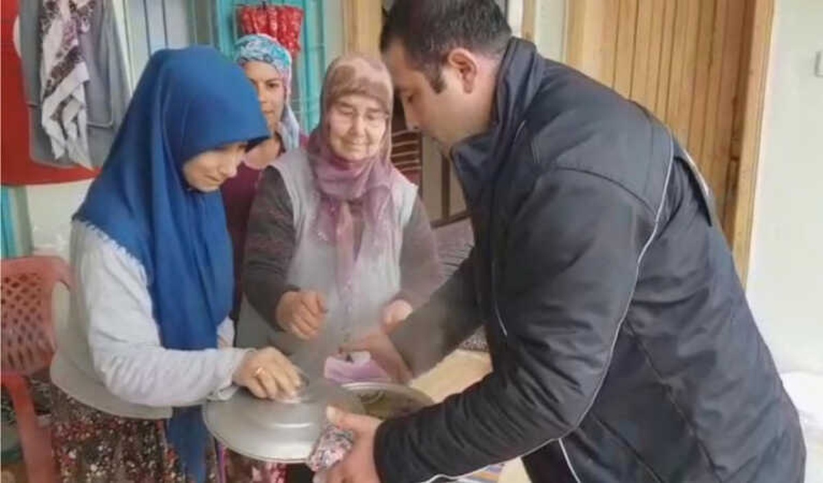 Vatandaştan Mehmetçik ile Öso\'ya Yemek Servisi