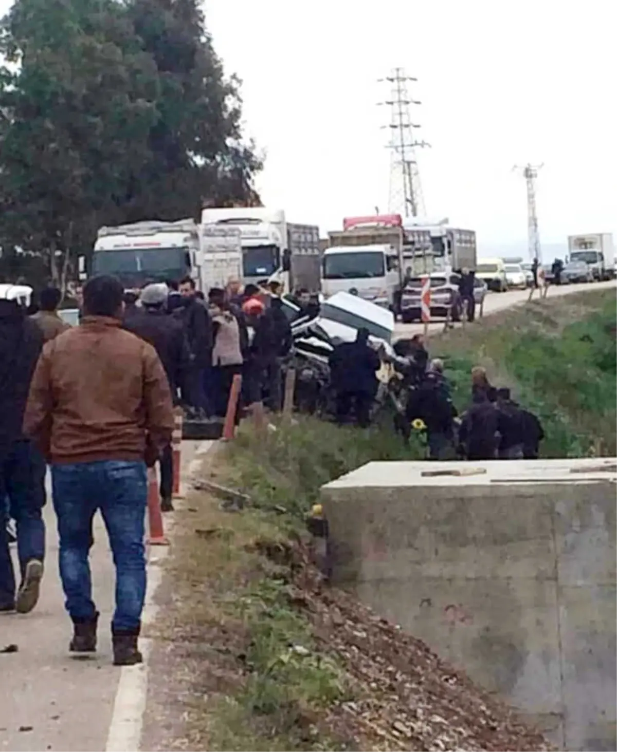 Adana\'da Trafik Kazası: 1 Ölü, 1 Yaralı