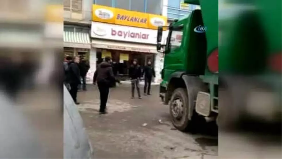 Akrabalarına Yardıma Gitti, Yıkılan Duvarın Altında Can Verdi