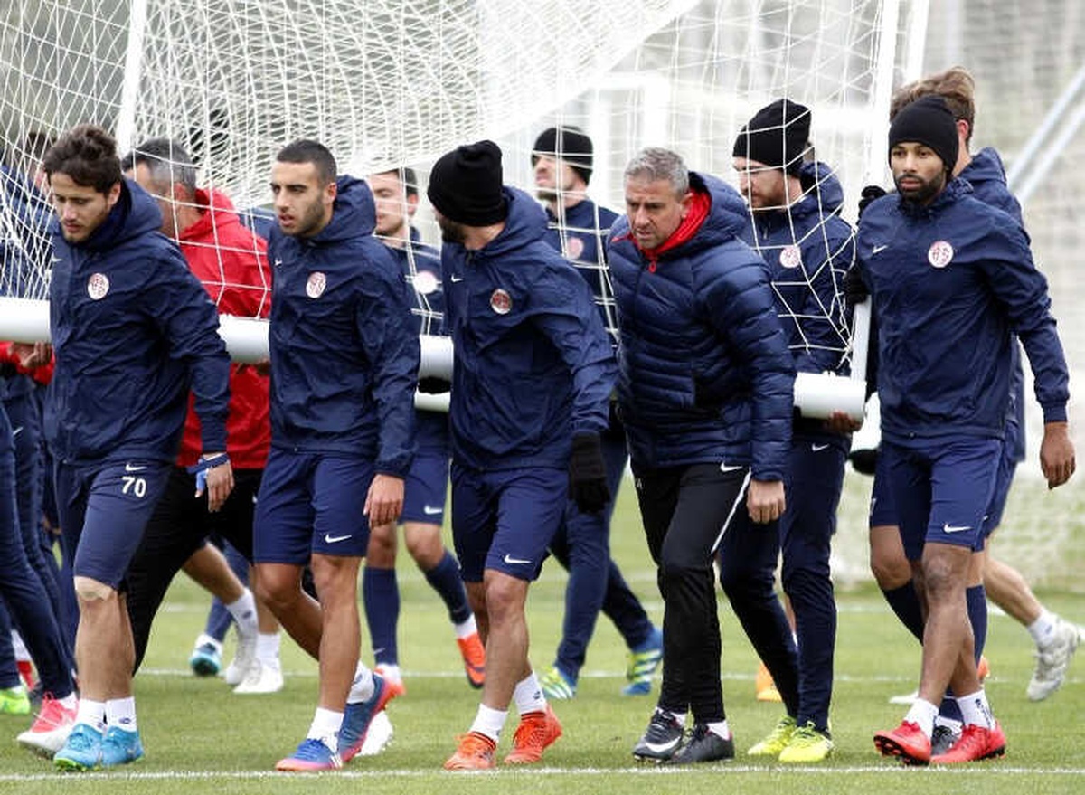 Antalyaspor, Akhisar Hazırlıklarını Sürdürdü