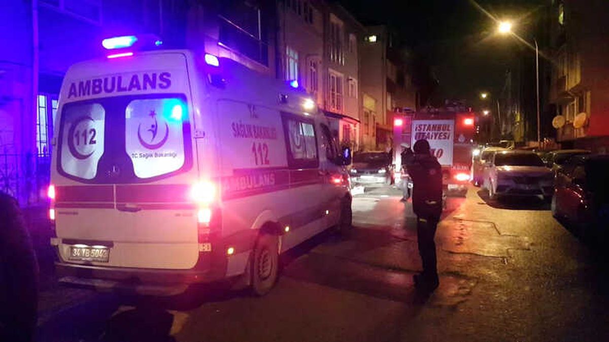 Balkondan Düştü, Demir Korkuluklara Saplandı
